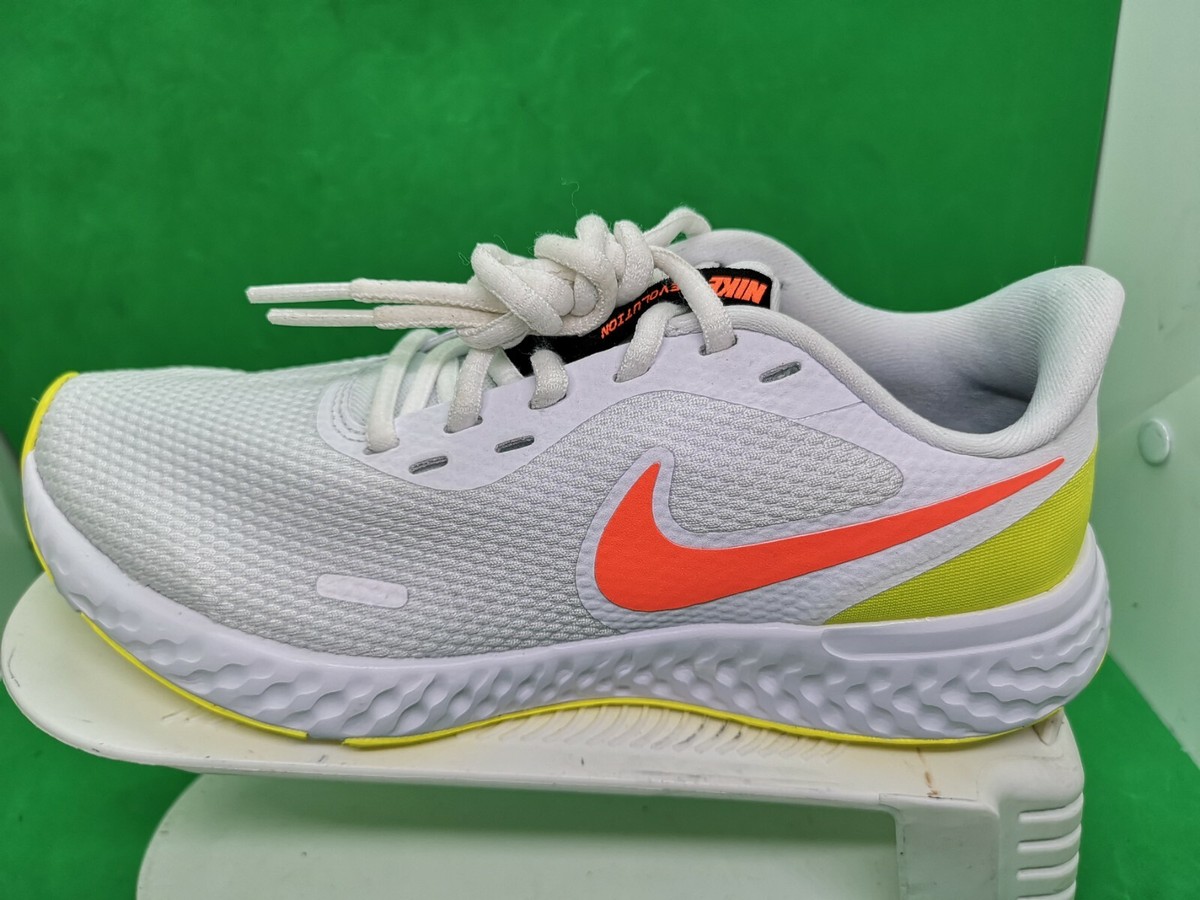 nike revolution 5 men's white