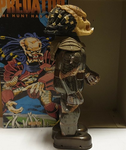 DEPREDADOR: FIGURA DE HOJALATA DE DEPREDADOR HECHA POR BILLIKEN EN 1995 (TH) - Imagen 8 de 11
