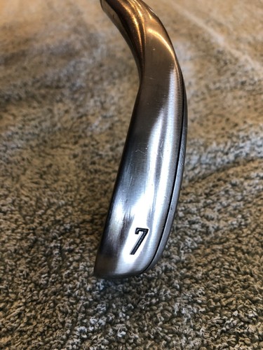 Callaway Mavrik 7 iron - RH - XP 95 S300 stiff shaft - GP Jumbo Tour Wrap grip - Picture 3 of 8