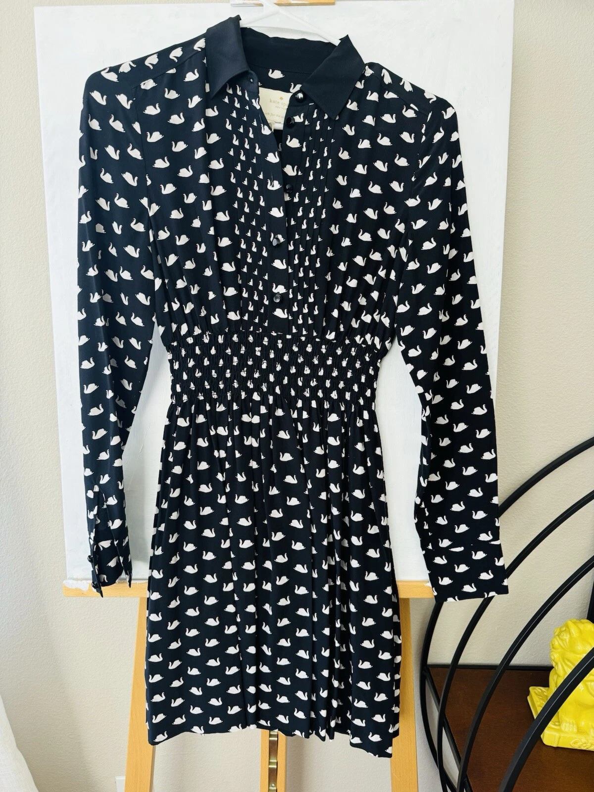 Camicia KATE SPADE stampa cigno misto seta nera $398 taglia XS