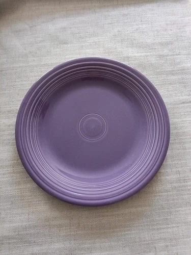 LILAC FIESTAWARE CLASSIC  10 1/2" DINNER PLATE RETIRED RARE COLOR USA MADE USED