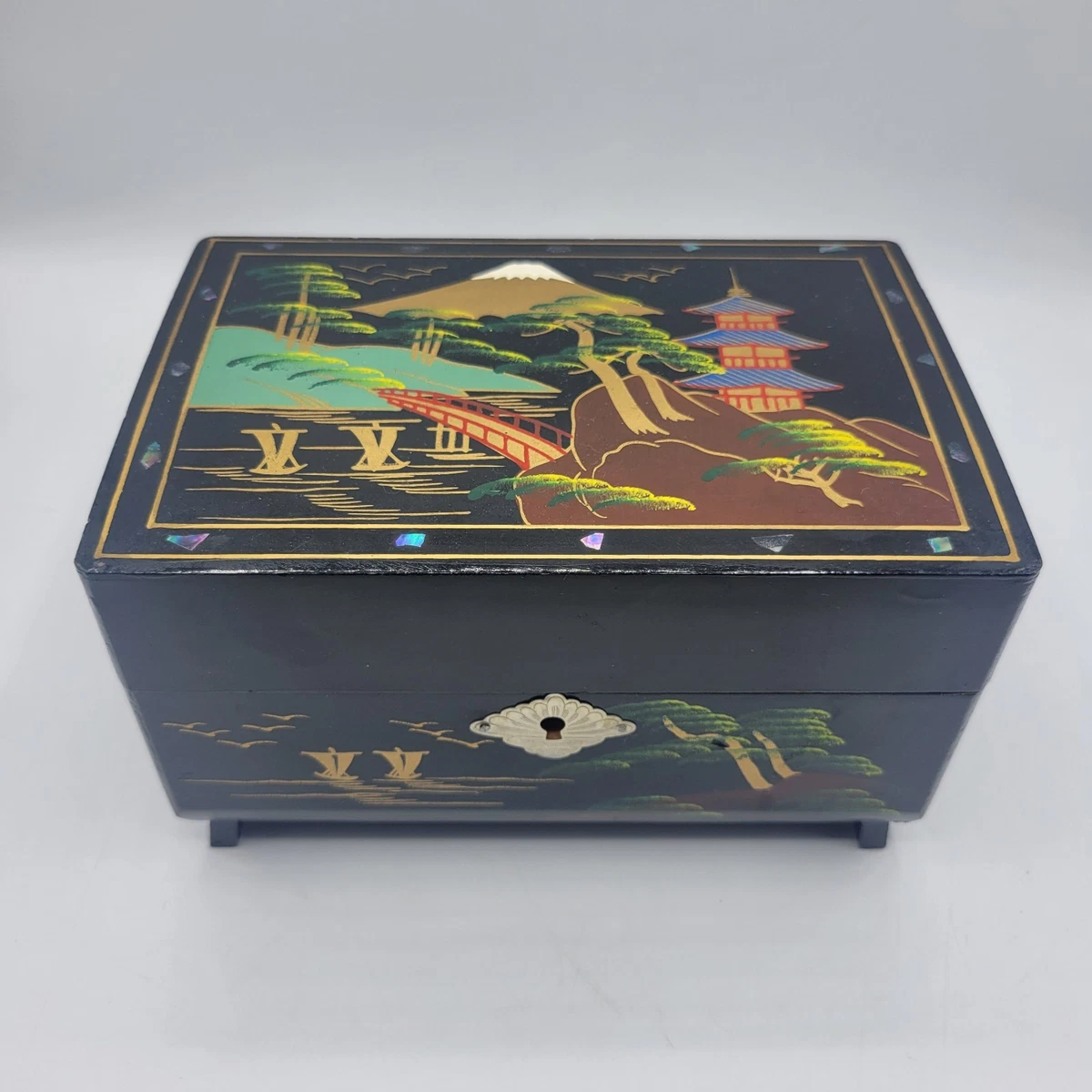 Preços baixos em Caixa de música Japonesa em caixas do Japão