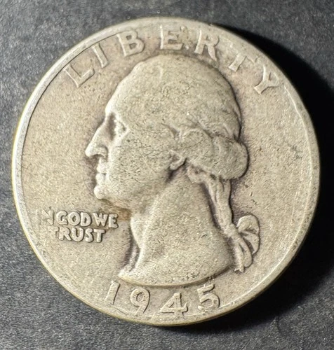 1945-P Silver Washington Quarter (Circulated) - (#3057) Very Fine Condition