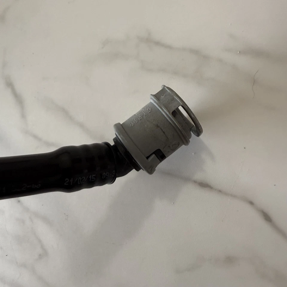2013-2016 BMW 320I 328I F30 VAPOR FUEL CHARCOAL CANISTER BREATHER HOSE OEM  - Image 3 of 4