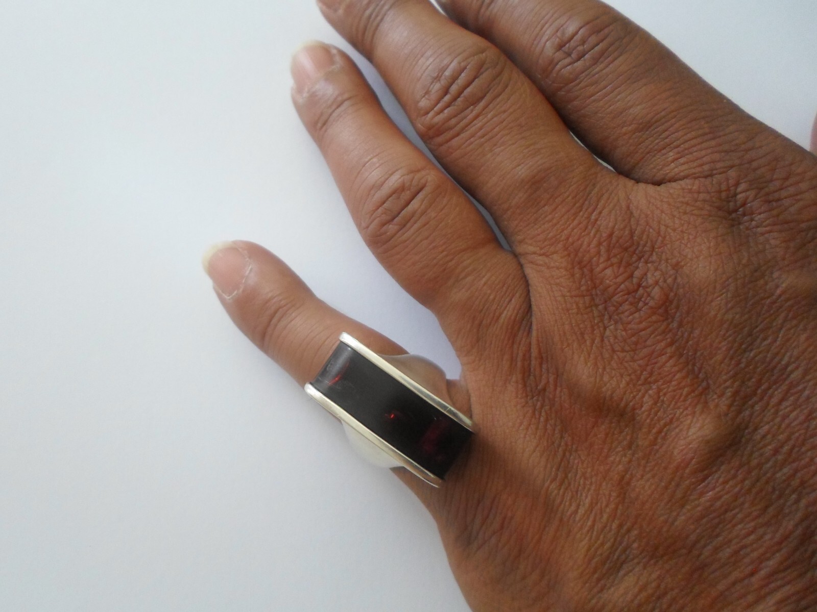 solid silver ring, red color wand, size 53 - image 2