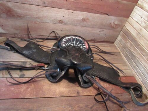 Vintage Horse Trail Western Saddle