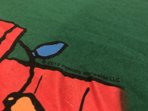 Peanuts Snoopy Doghousr Christmas Lights Medium Green T Shirt - Picture 6 of 8