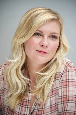 Kirsten Dunst at the Bacherlorette Press Conference at the Four Se- Old Photo 2