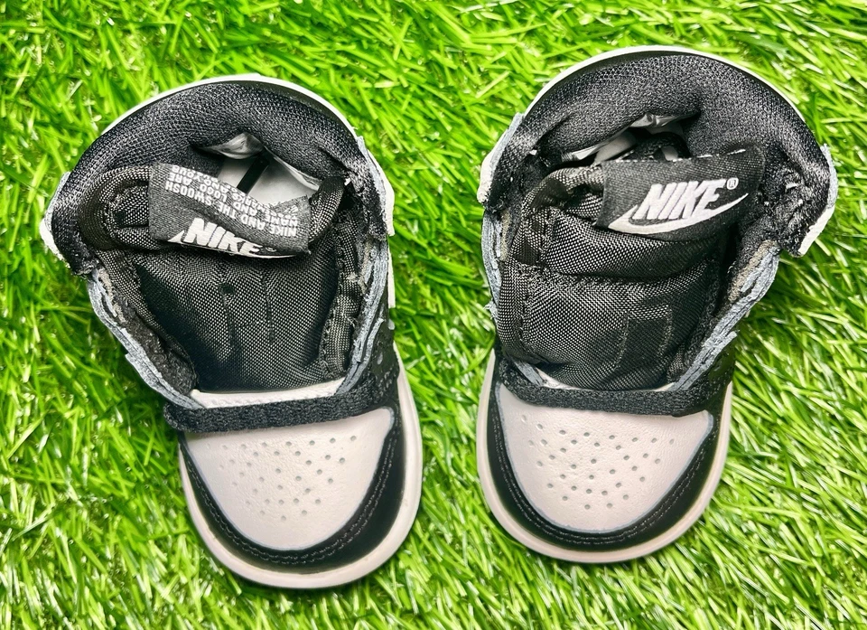 Talla 2C - JORDAN 1 RETRO ALTO OG (TD) NEGRO/BLANCO FD1413-010 NUEVO OG ALL Foto 4 de 4