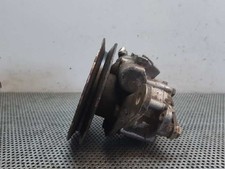 Pompe direction assistée Nissan TRADE