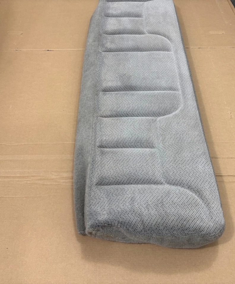 Chevy Silverado GMC Sierra 1995 1996 1997 1998 1999 banco trasero asiento inferior gris Foto 2 de 4