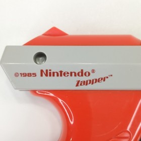 Super Mario Bros. Duck Hunt NES Game Cartridge With Nintendo Zapper Controller