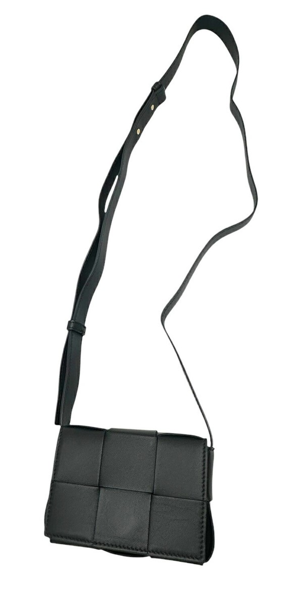 ■BOTTEGA VENETA■ Mini Cassette Shoulder Bag Black 667048VC Bottega Veneta Candy Cassette Intrecciato Shoulder Bag