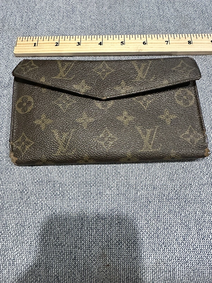 Auténtica cartera sobre Louis Vuitton vintage Foto 2 de 4
