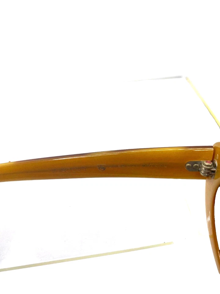 Gafas de sol AMERICAN OPTICAL MODEL Vivacious NUEVO STOCK ANTIGUO Foto 4 de 4