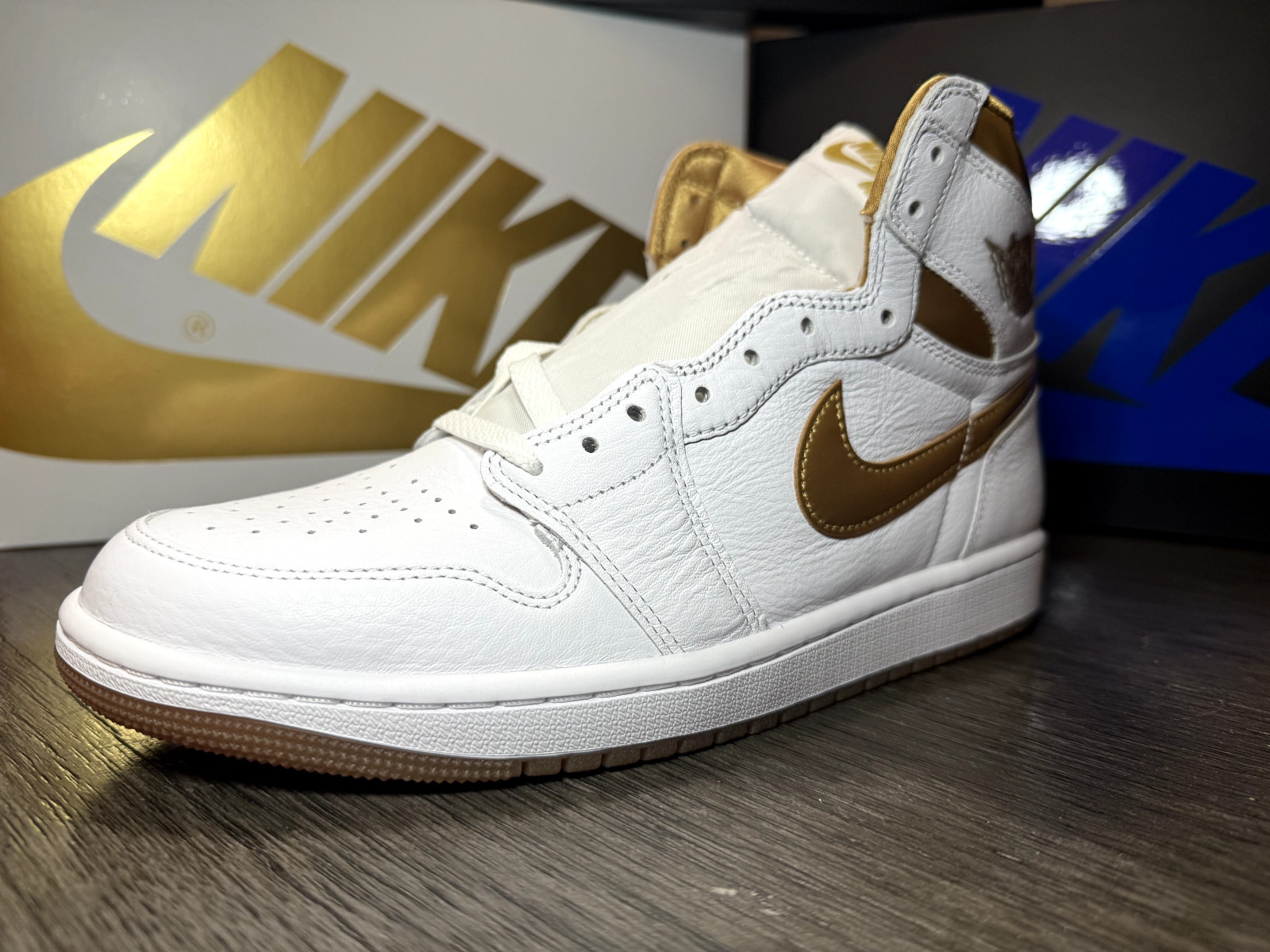 Size 10.5 Jordan 1 Retro High Og White Metallic Gold