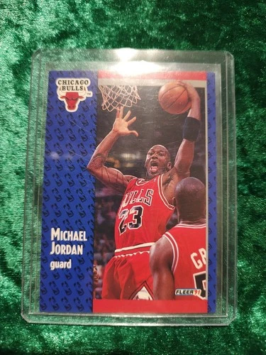 1991-92 Fleer - Michael Jordan #29 Chicago Bulls Air Jordan HOF NM MT Sharp