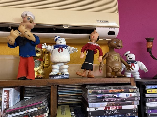 Neca Ghostbusters Stay Puff Marshmallow, Popeyes Y Olivia Y Et