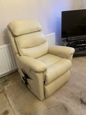 Lay-z-boy , Genuine Full Leather Remote Recliner Riser Chair