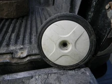 STEP 2 GREEN WAGON WHEEL