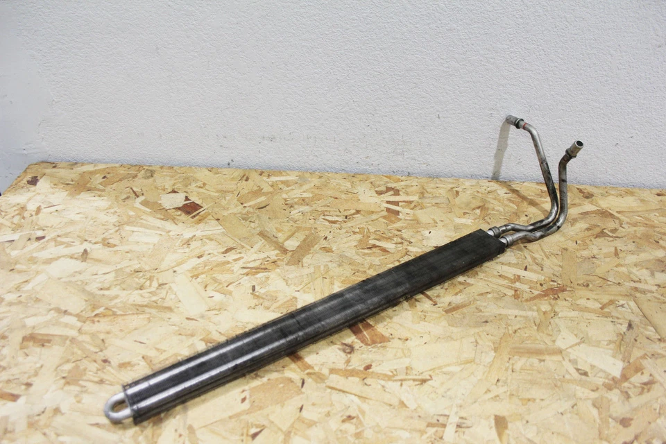 M10390 2003-2005 Land Rover Range Rover dirección asistida fluido enfriador de aceite fabricante de equipos originales Foto 3 de 4