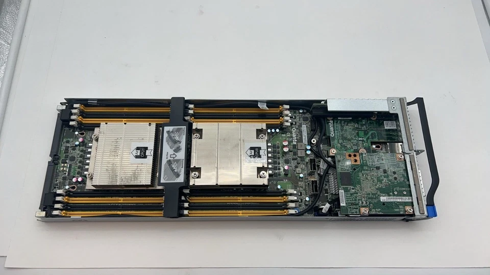 LOT 4 T41S-2U QuantaPlex NODE MOTHERBOARD FOR 24 Bay SFF Server W/ Heatsinks - Image 2 of 4