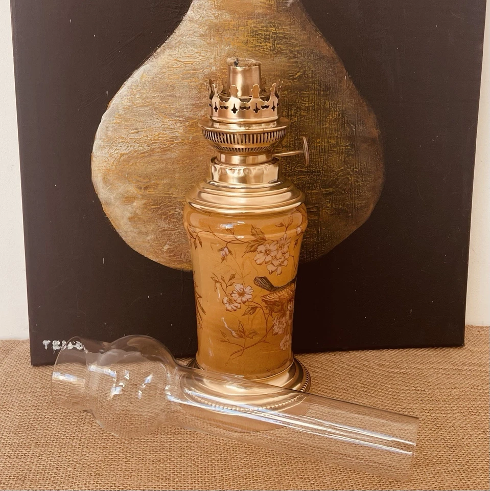 Elegant Antique Kerosene Lamp JR, BEC ROND PARISIEN, France, 19th Century - Image 3 of 4