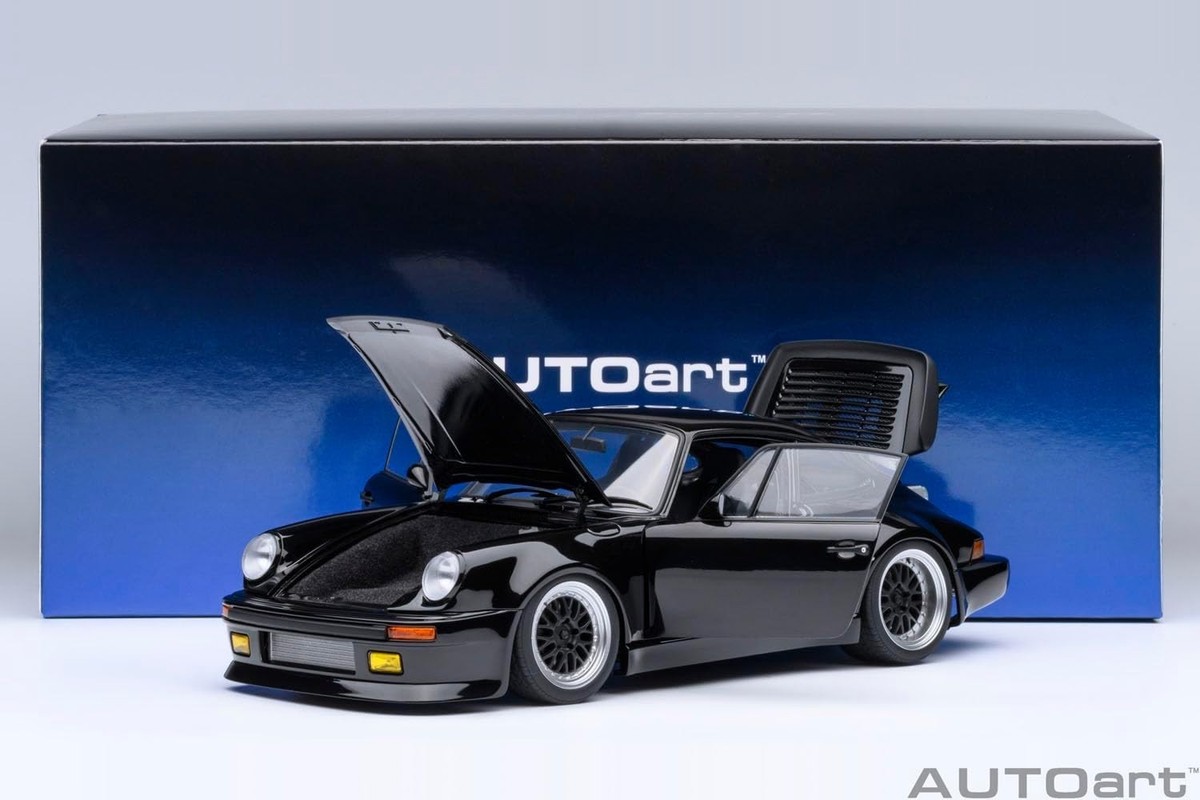 AUTOart 　1/18　PORSCHE 911 3.3 TURBO AUTOart 78158 1/18 Porsche 911 (930) Turbo Wangan Midnight