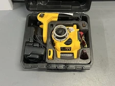 Dewalt DW077KI Complete Laser Level Set Battery & Charger, Accessories