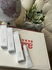 3 REN Clean Skincare Evercalm Gentle Cleansing Milk 5ml Sample Size NWB td9