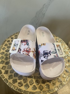Mia Women's White Floral Rubber, buckle,  Strap Slides Sandals Sz 9