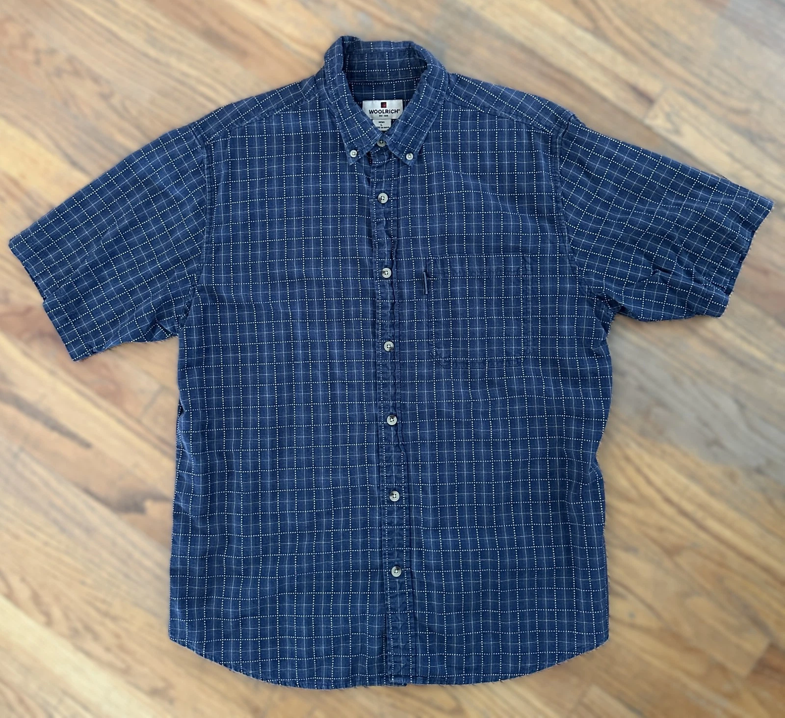 Vintage Woolrich Mens Large Button Down Shirt Rugged Outdoors Wear Hiking Campin