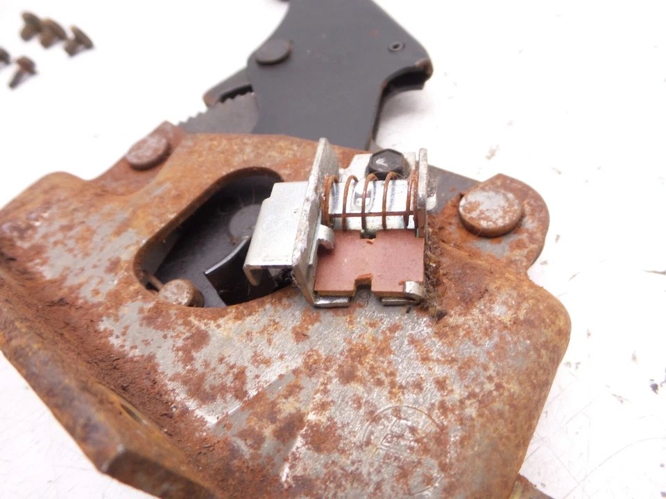 Palanca de freno eléctrica de estacionamiento de emergencia Camaro Firebird 82-89 con manija de tracción de botón GM Foto 3 de 4