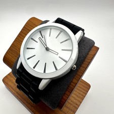 Black  White Minimalist Quartz Watch