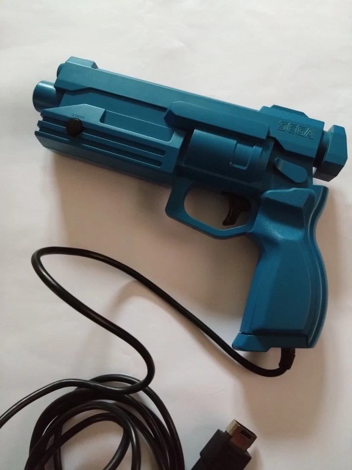 Sega Saturn Virtua Cop 1 & 2 and  Virtua Gun (PAL UK). Tested and working  - Image 3 of 4
