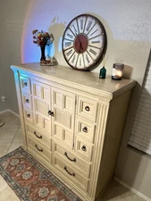 Bel Aire By Drexel heritage Vanity& Mirror / Dresser  (SET OF 2!)