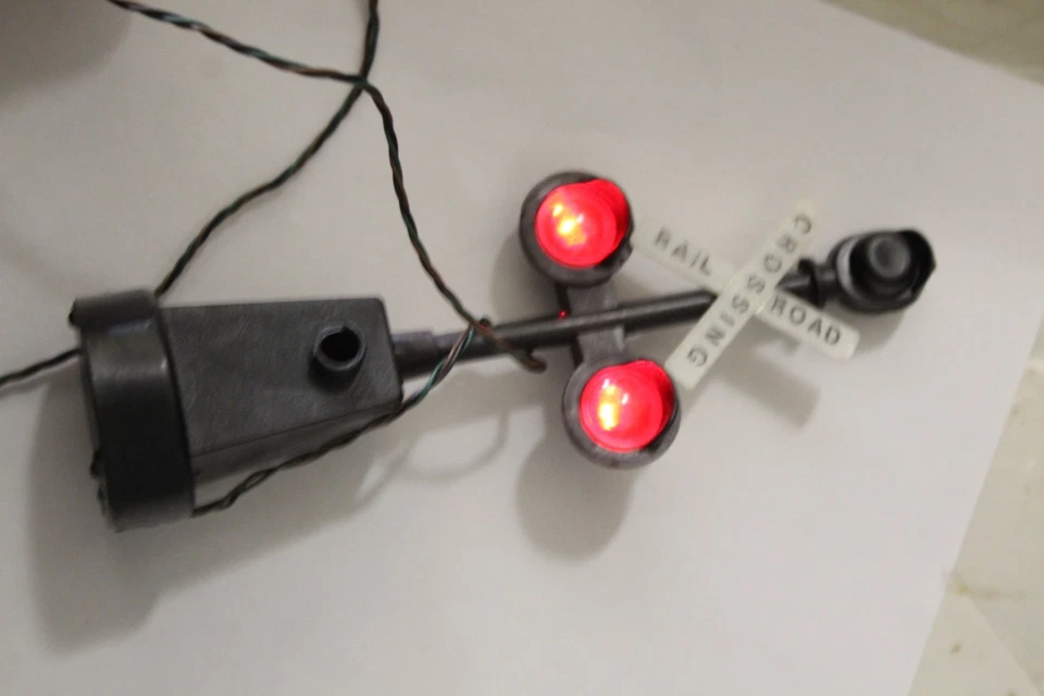 The Bedford Falls Wonderful Life Express Christmas Train Set Tested Working - Image 3 of 4