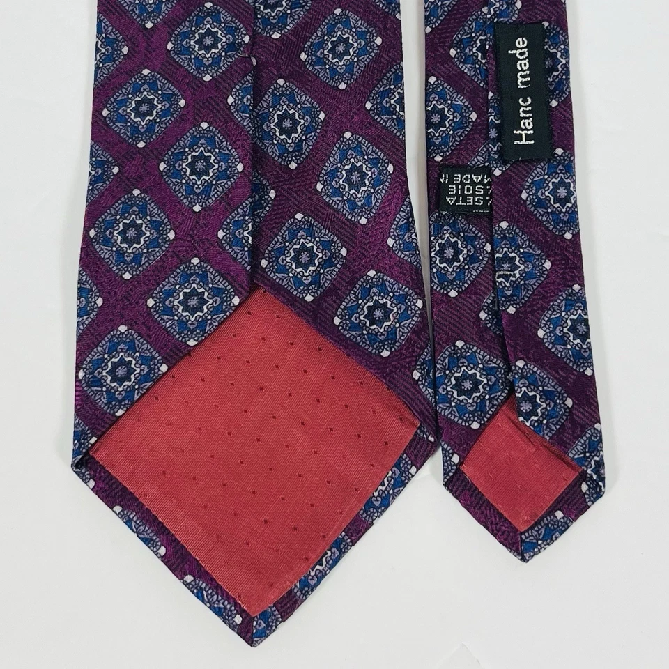"Corbata Nieman-Marcus 100 % seda púrpura/azul geométrica 3 3/8""" Foto 3 de 4