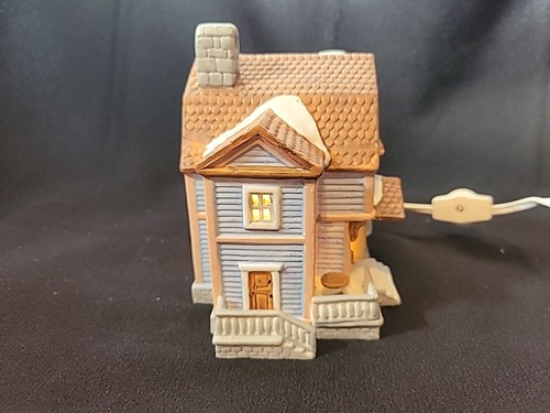 Vintage Lemax Dickensvale Confectionery Porcelain Lighted Village House w/ Cord - Picture 3 of 14