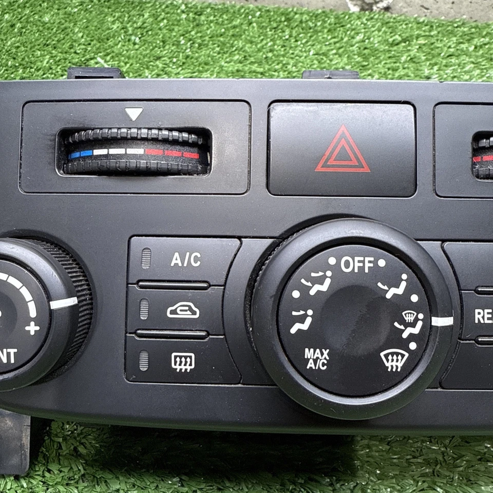 2009-2012 KIA Sedona AC Heater Temperature Climate Control 3knob 97250-4dxxx - Image 3 of 4