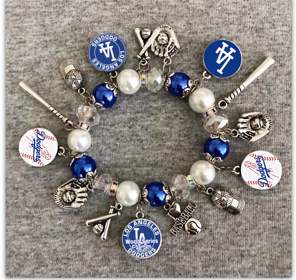 Pulsera con dijes de los Dodgers de Los Ángeles Foto 2 de 2