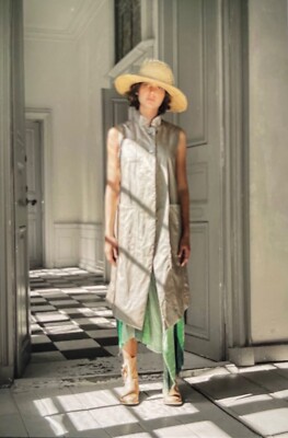 Ivan Grundahl Avantgarde sleeveless coat linen L