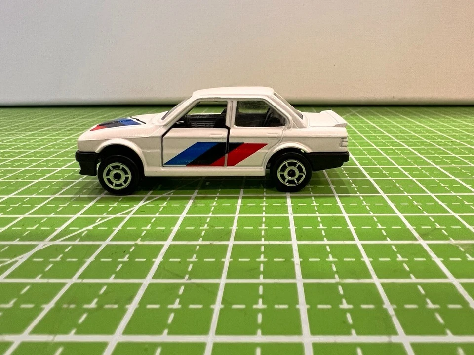 Majorette BMW 325i E30 #229 - Hecho en Francia - Difícil de encontrar en EE. UU. - Muy casi como nuevo Foto 2 de 4