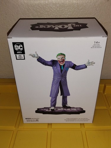 DC DIRECT MCFARLANE JOKER STATUE JOKER DEATH OF THE FAMILY GREG CAPULLO STATUE - Picture 4 of 5