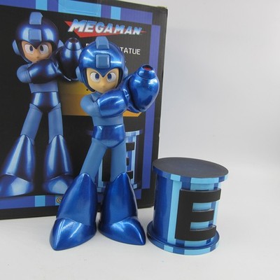Capcom Megaman Deluxe Statue & E-Tank W/Box - No Power