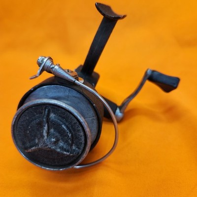 Vintage Zebco Fishing Reels Spinner 777 and Model 33 Spincaster | eBay
