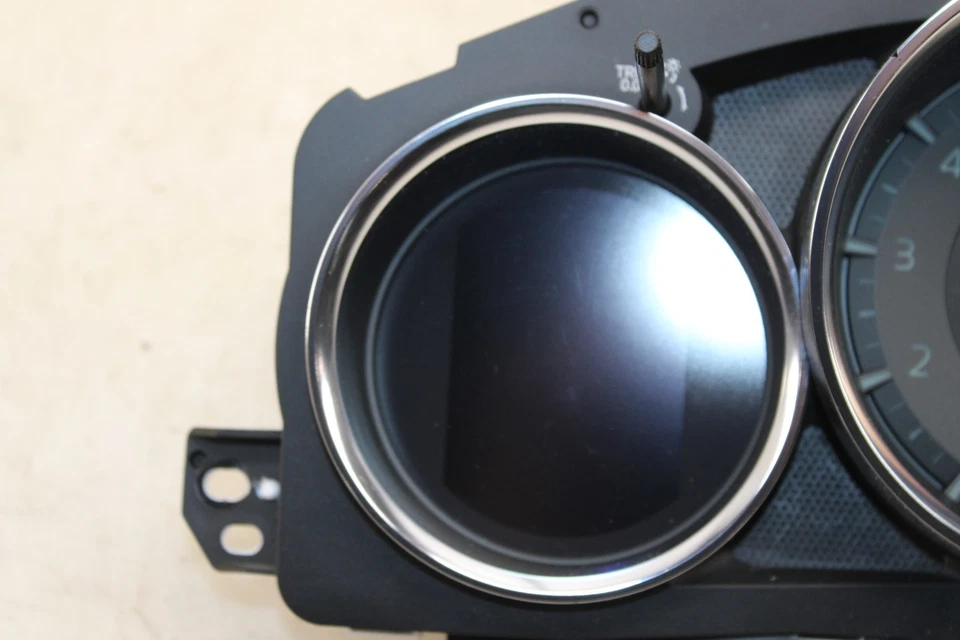 2016-2017 Mazda MX-5 Miata Speedometer Cluster NA1J 94K OEM MV64 - Imagem 4 de 4