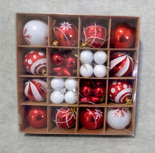 Set of 30 Christmas Decorations Shatterproff Balls Red White Ornaments