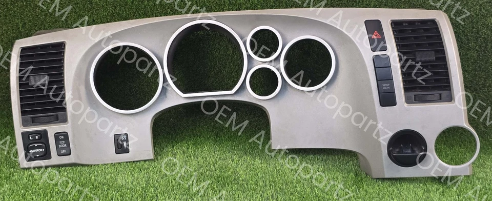 Panel de instrumentos de tablero Toyota Tundra Sequoia 2007-2017 bisel color plateado uso OEM Foto 2 de 4