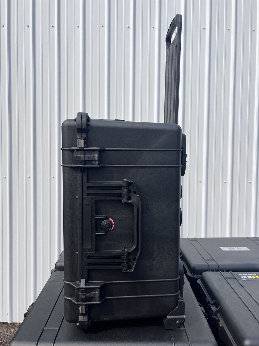 Pelican Case 1620 Hard Case With Foam Black Hard Rolling Pelican Case 1620 Hard Case With Foam Black Hard Rolling